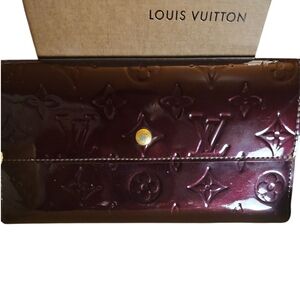 Louis Vuitton Amarante Monogram Vernis Sarah Wallet Long